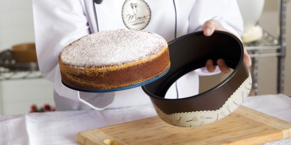 Forma desmontável com fechamento hermético: conheça essa revolução no mundo da confeitaria